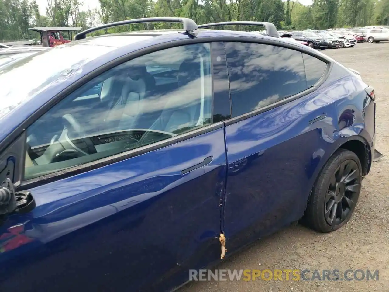 10 Photograph of a damaged car 5YJYGDEF8LF001065 TESLA MODEL Y 2020