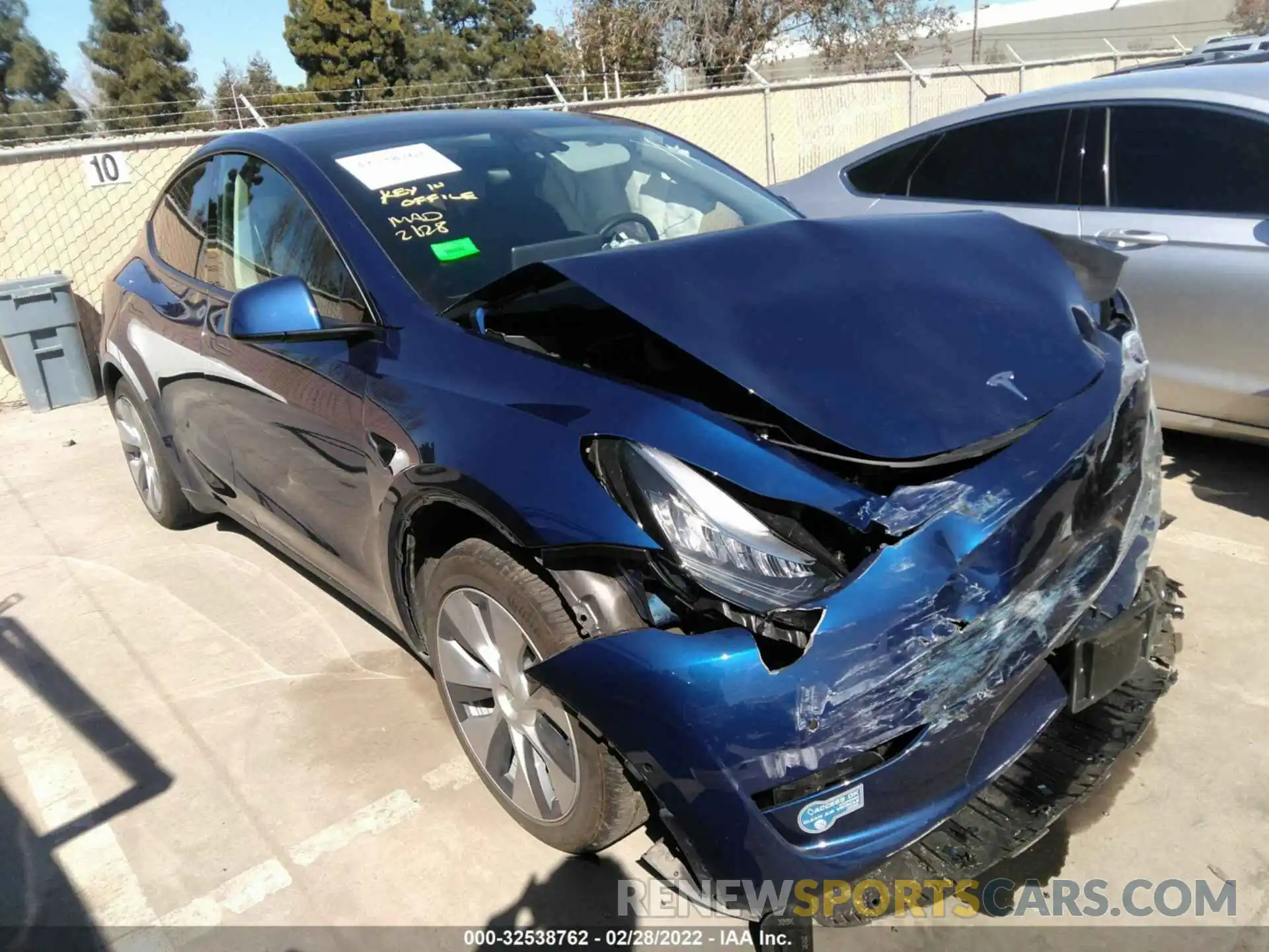 1 Photograph of a damaged car 5YJYGDEF8LF005780 TESLA MODEL Y 2020