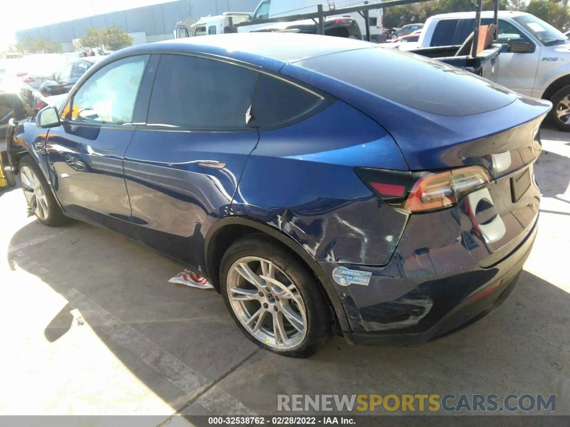 3 Photograph of a damaged car 5YJYGDEF8LF005780 TESLA MODEL Y 2020