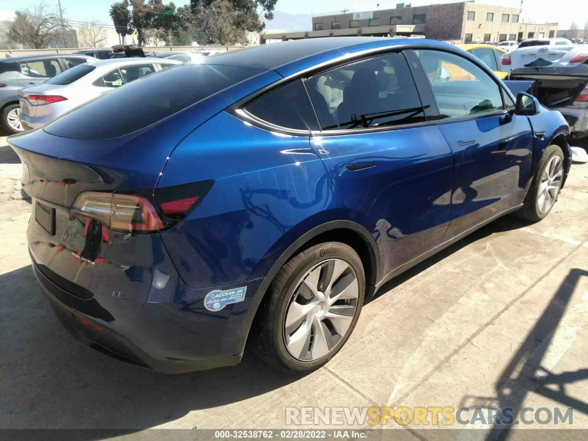 4 Photograph of a damaged car 5YJYGDEF8LF005780 TESLA MODEL Y 2020