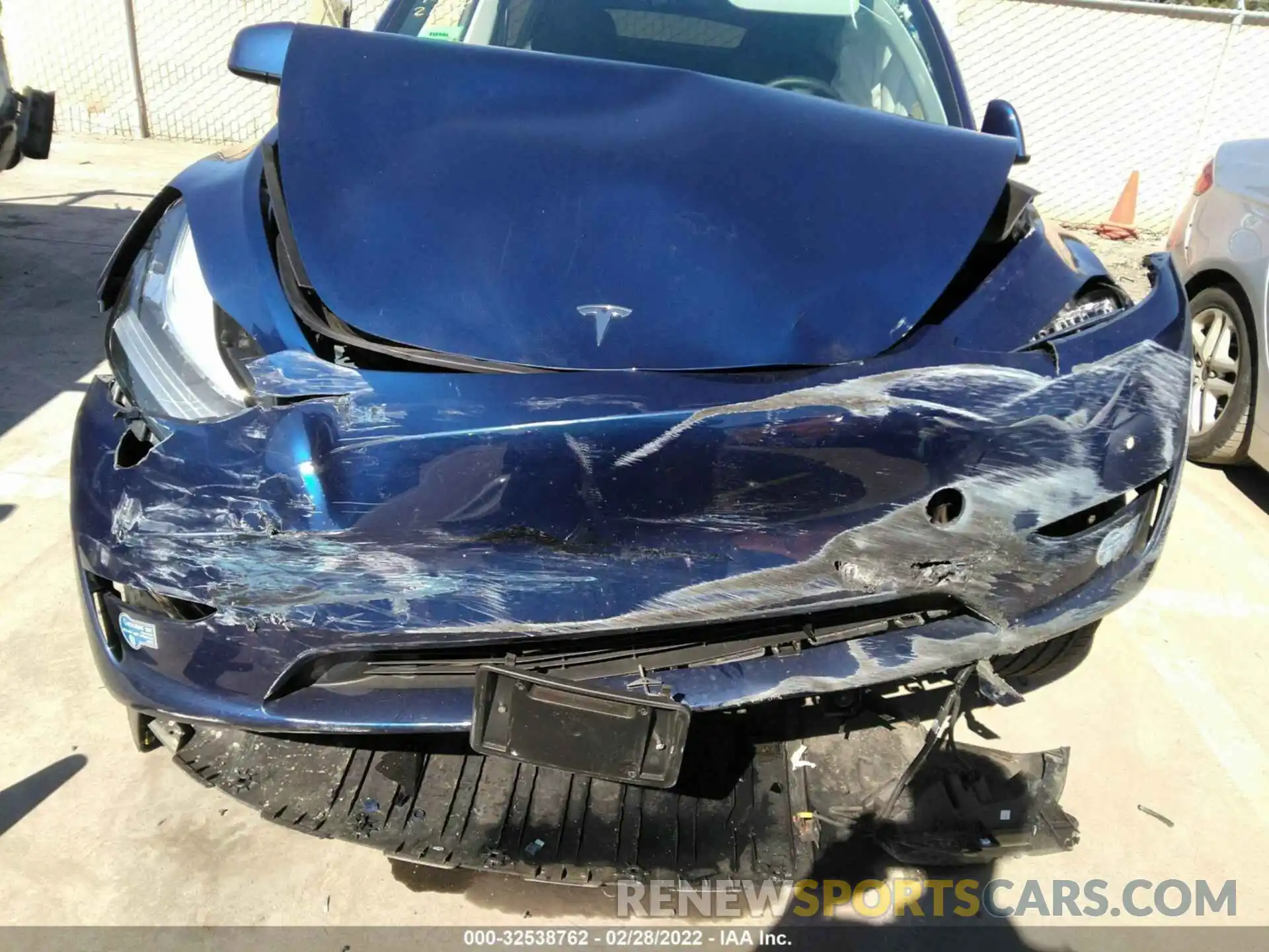 6 Photograph of a damaged car 5YJYGDEF8LF005780 TESLA MODEL Y 2020