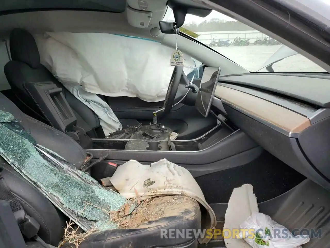 7 Photograph of a damaged car 5YJYGDEF8LF005939 TESLA MODEL Y 2020