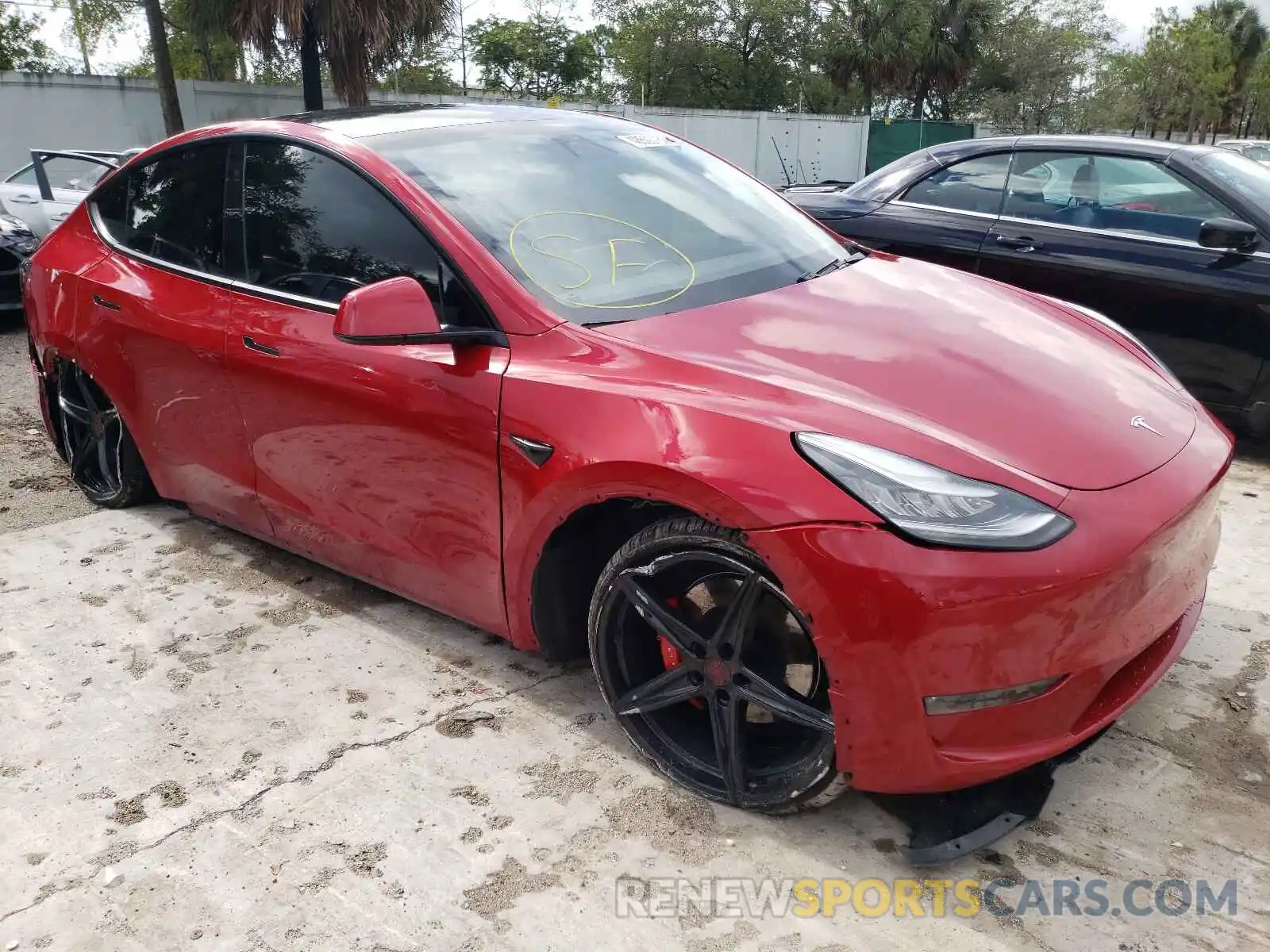 1 Photograph of a damaged car 5YJYGDEF8LF013216 TESLA MODEL Y 2020