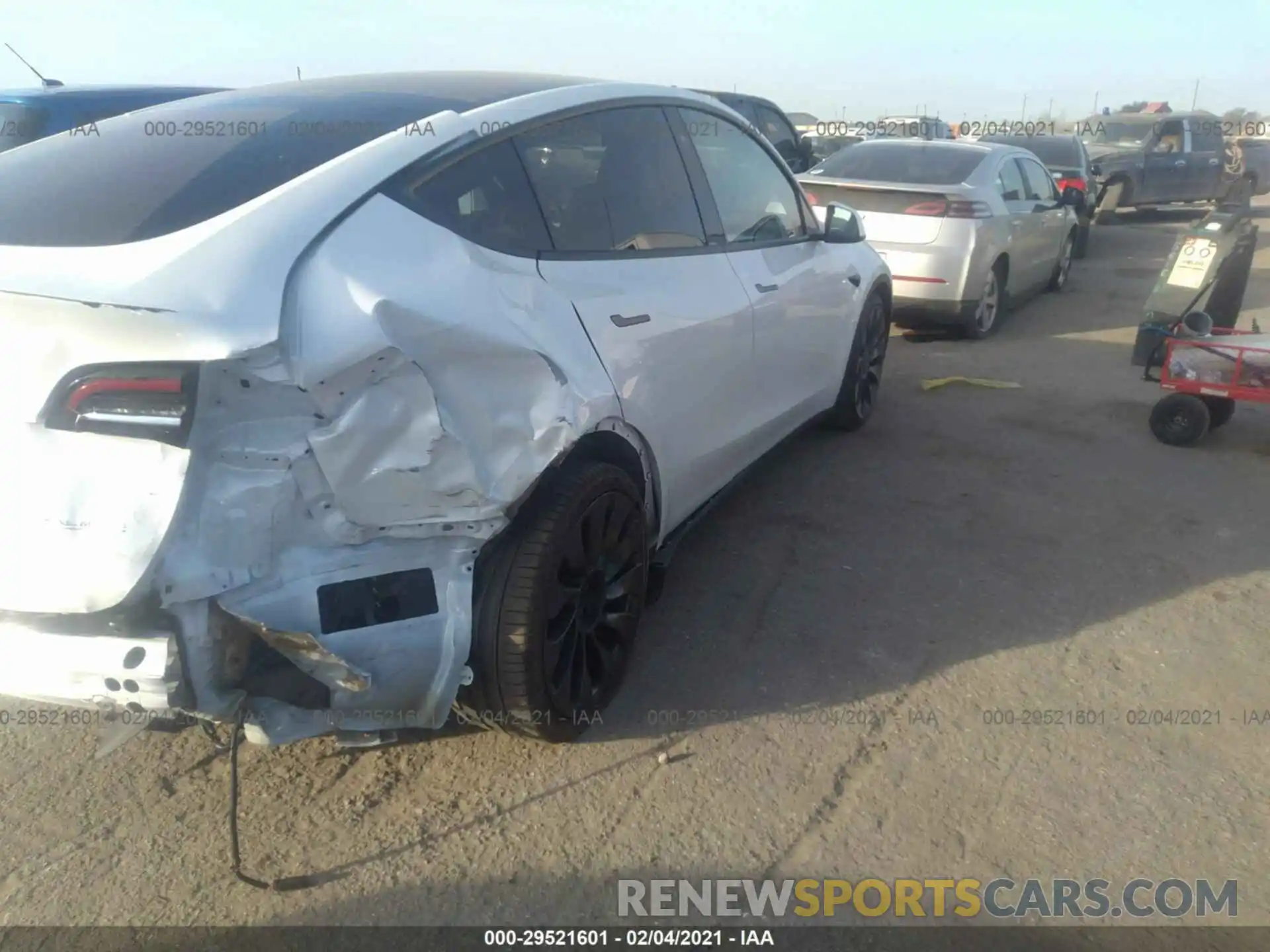 4 Photograph of a damaged car 5YJYGDEF8LF017928 TESLA MODEL Y 2020