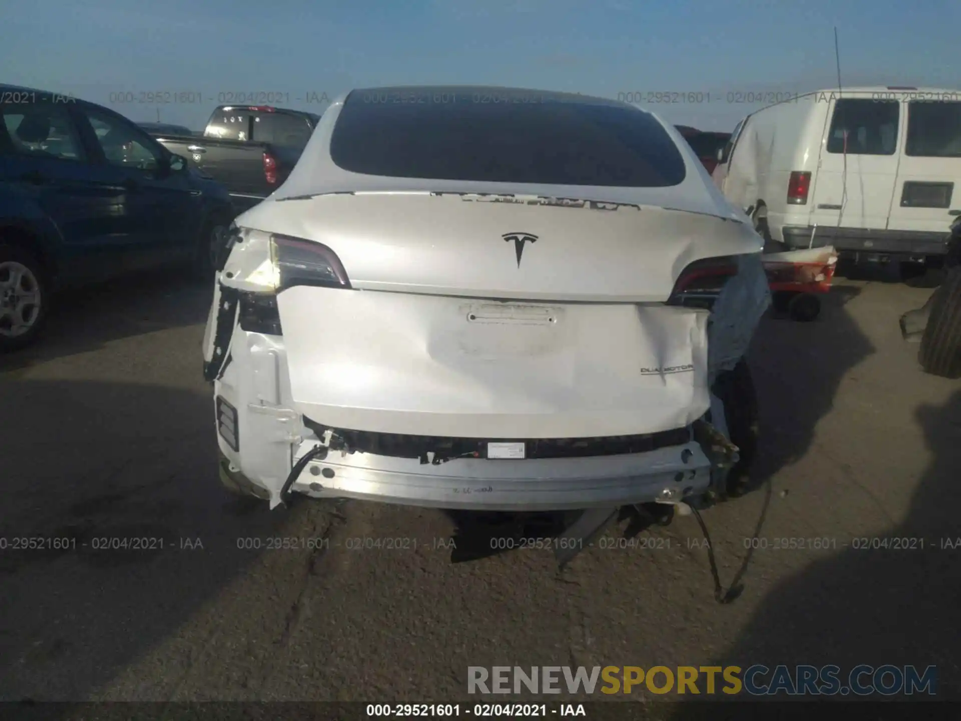 6 Photograph of a damaged car 5YJYGDEF8LF017928 TESLA MODEL Y 2020