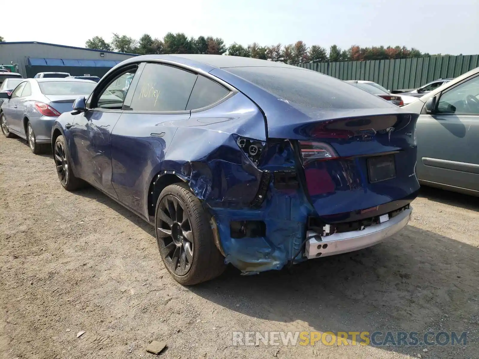 3 Photograph of a damaged car 5YJYGDEF9LF000572 TESLA MODEL Y 2020