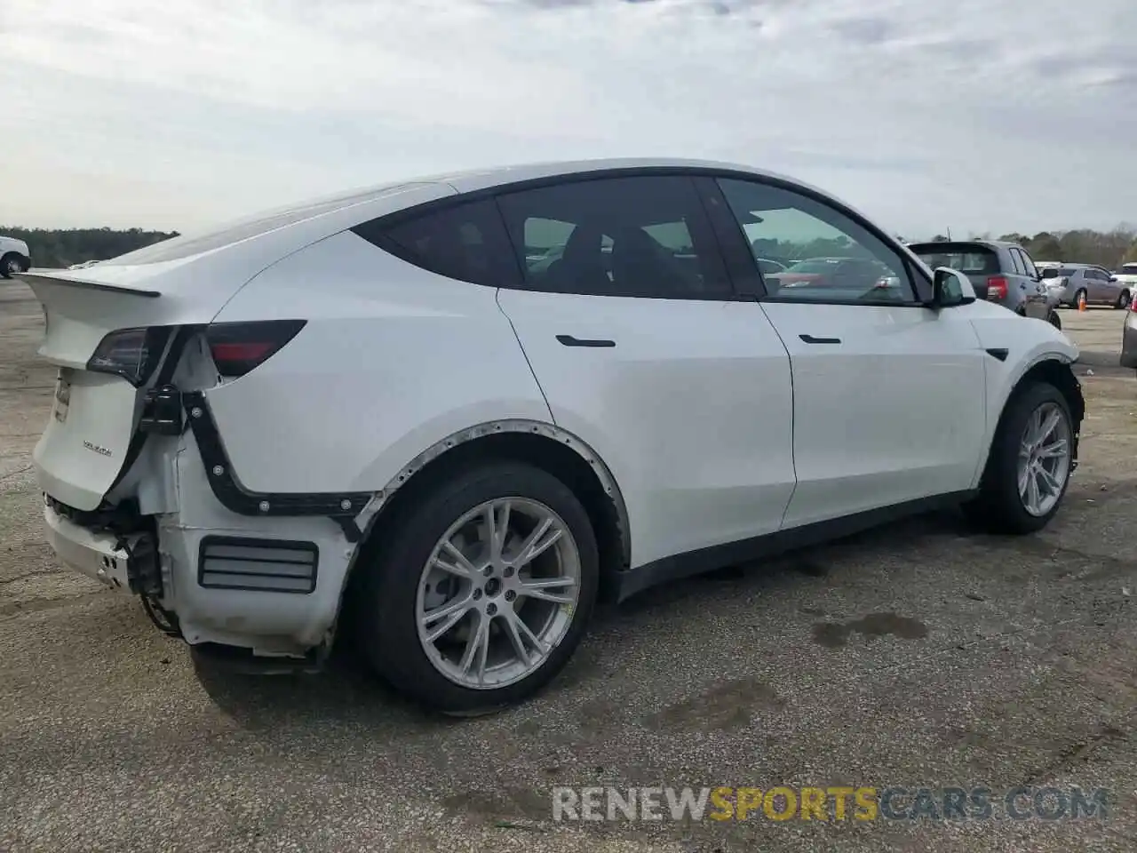 3 Photograph of a damaged car 5YJYGDEF9LF002564 TESLA MODEL Y 2020