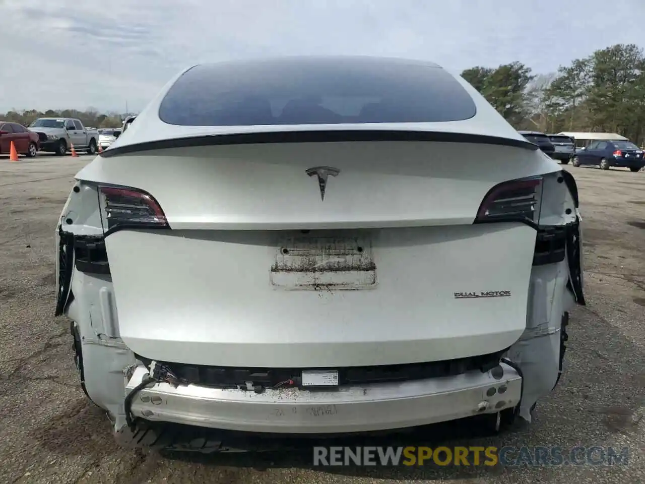 6 Photograph of a damaged car 5YJYGDEF9LF002564 TESLA MODEL Y 2020