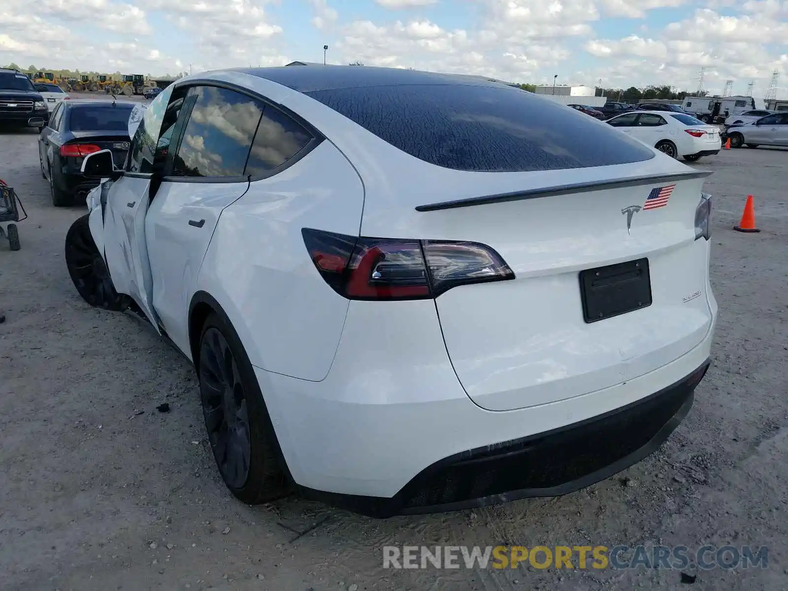 3 Фотография поврежденного автомобиля 5YJYGDEF9LF009790 TESLA MODEL Y 2020