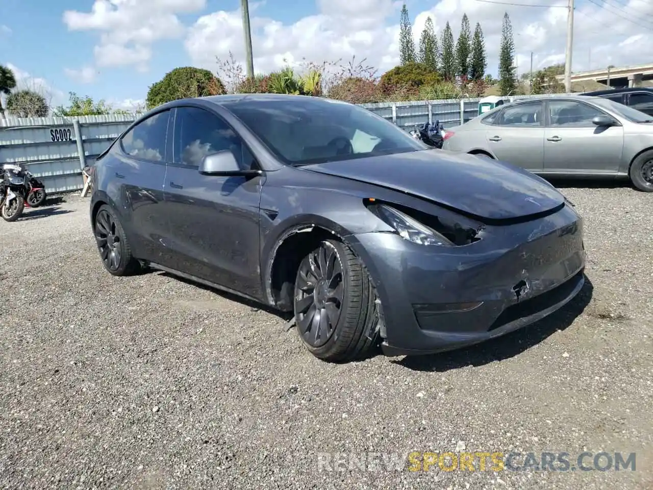 1 Photograph of a damaged car 5YJYGDEF9LF011555 TESLA MODEL Y 2020