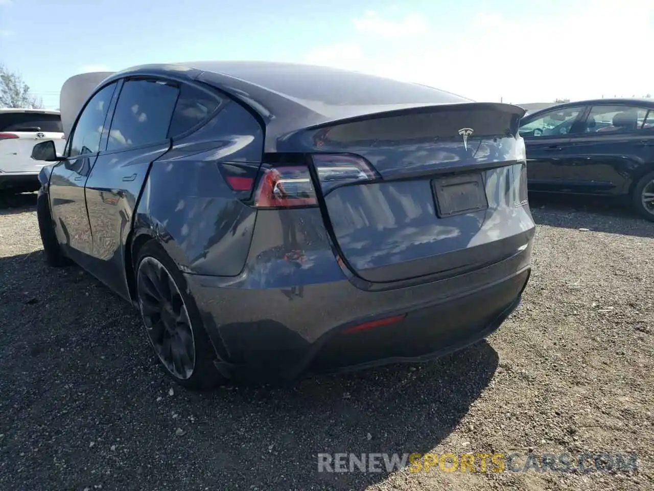 3 Photograph of a damaged car 5YJYGDEF9LF011555 TESLA MODEL Y 2020