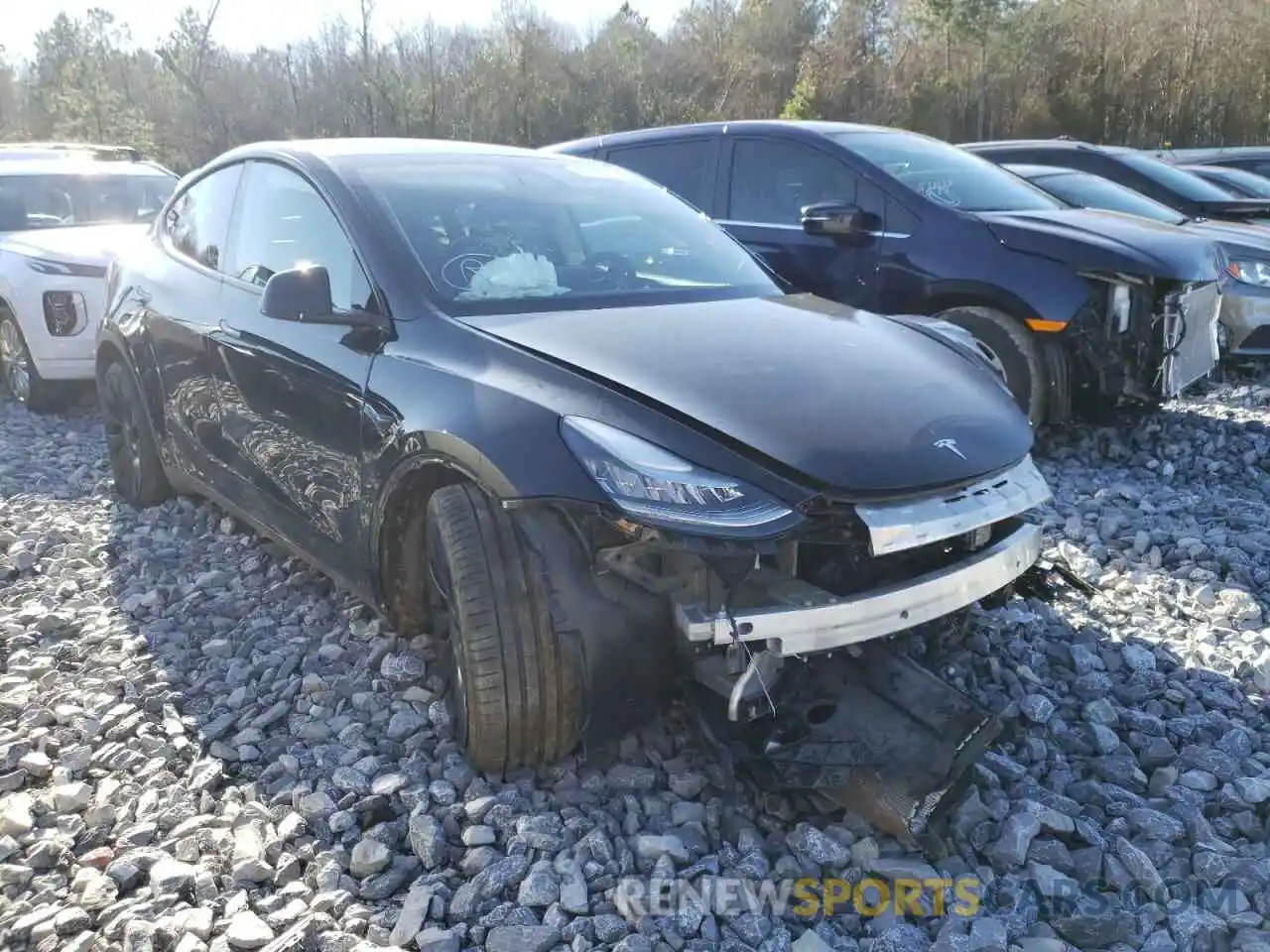 1 Photograph of a damaged car 5YJYGDEF9LF012219 TESLA MODEL Y 2020