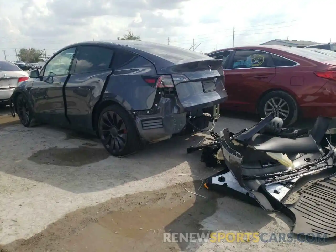 3 Photograph of a damaged car 5YJYGDEF9LF025875 TESLA MODEL Y 2020