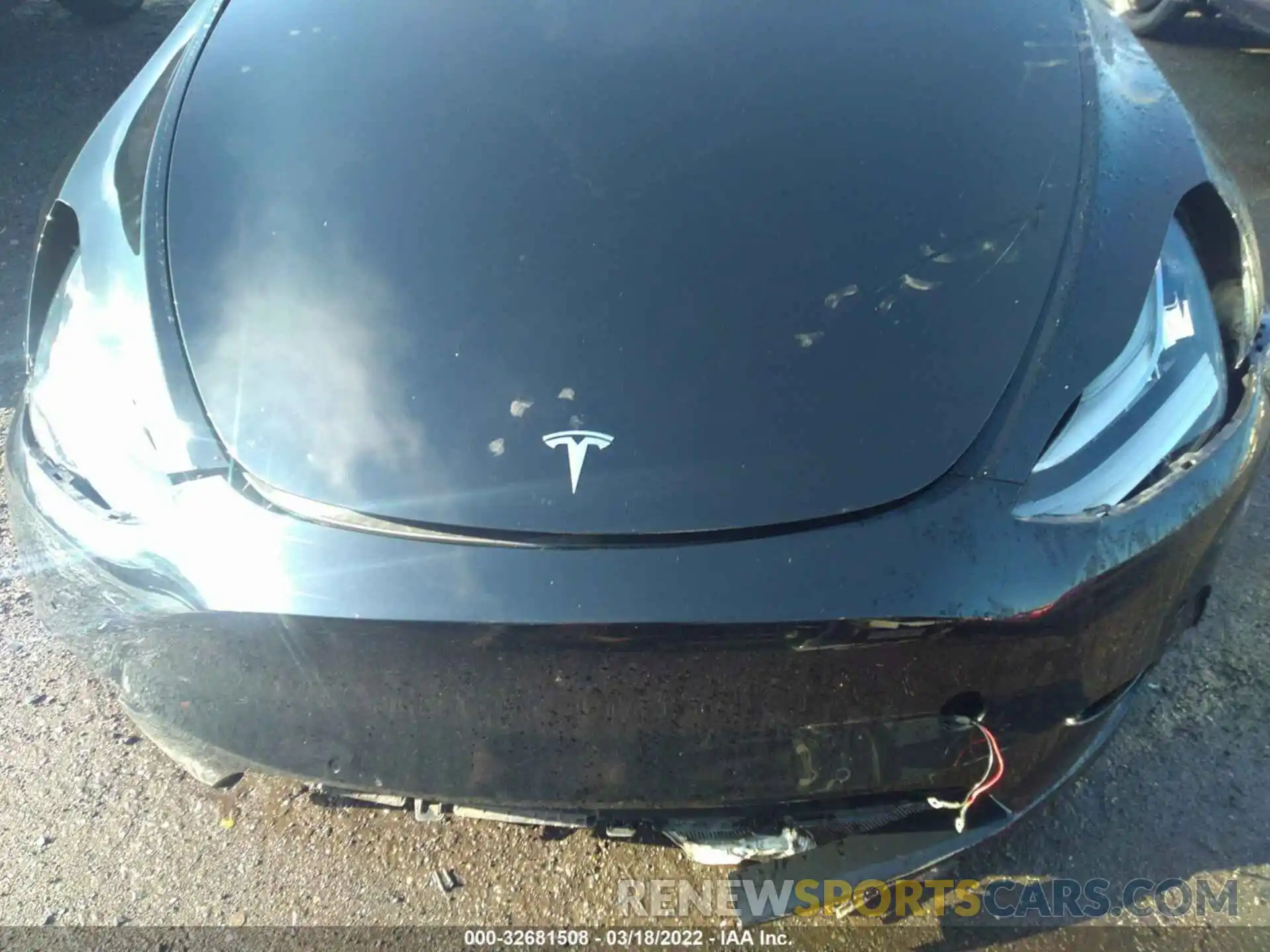 10 Photograph of a damaged car 5YJYGDEF9LF037296 TESLA MODEL Y 2020