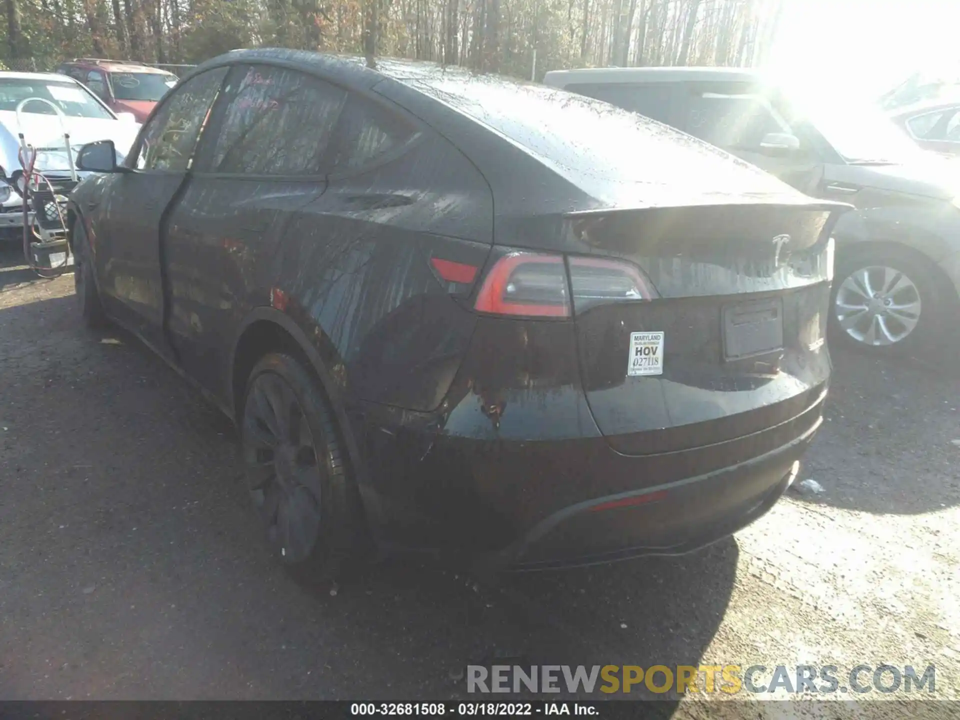 3 Photograph of a damaged car 5YJYGDEF9LF037296 TESLA MODEL Y 2020