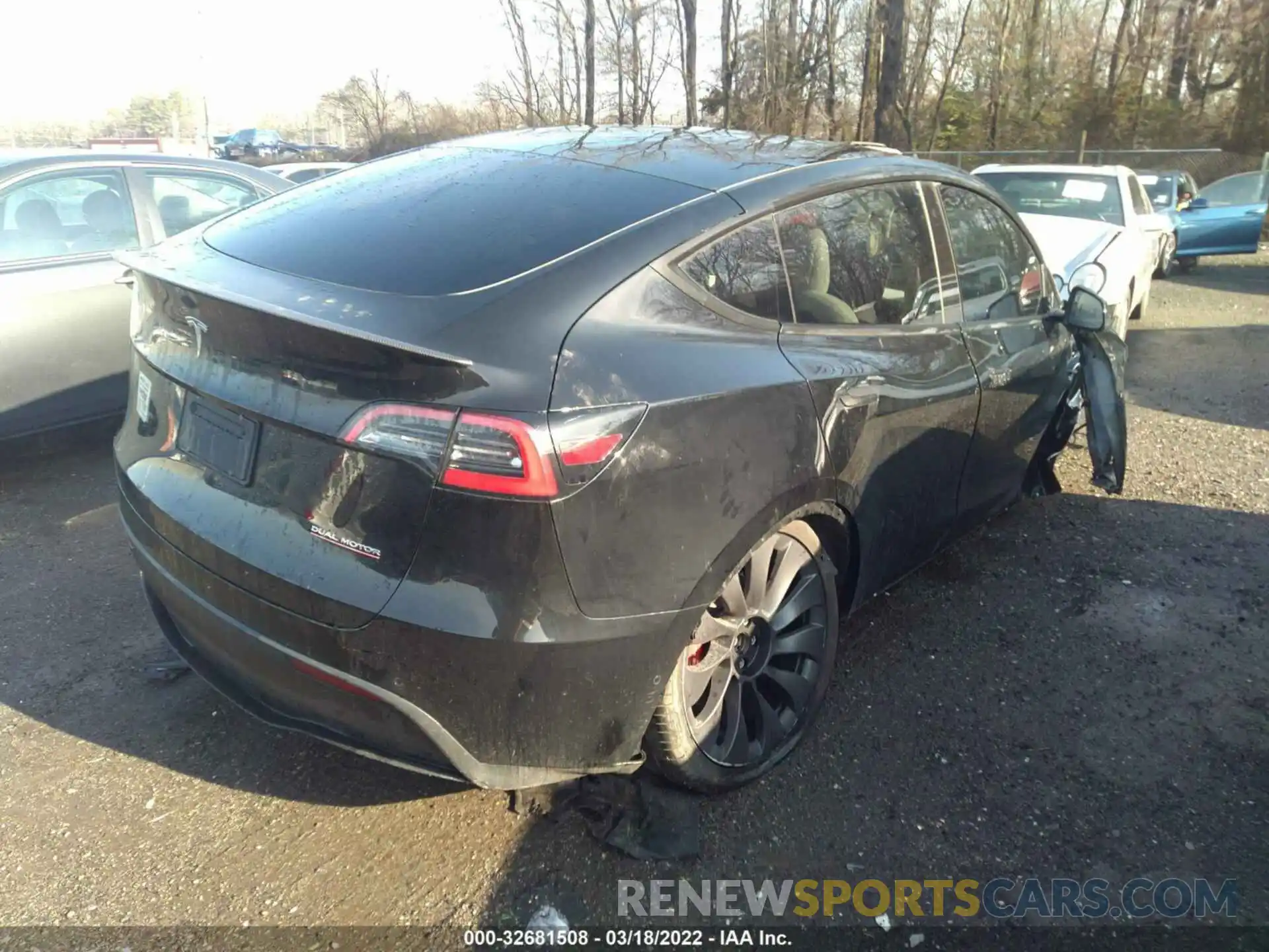 4 Photograph of a damaged car 5YJYGDEF9LF037296 TESLA MODEL Y 2020