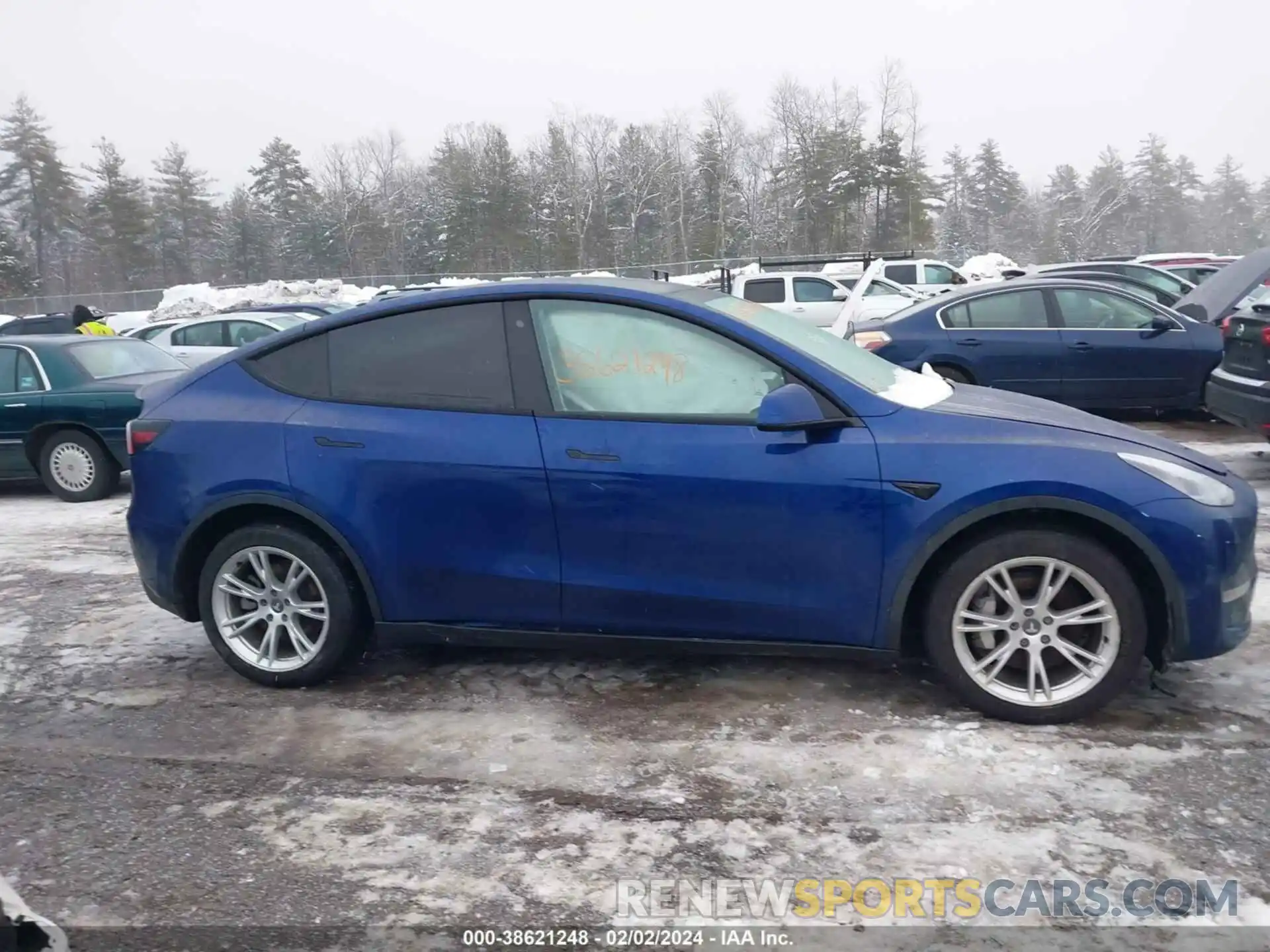 24 Photograph of a damaged car 5YJYGDEF9LF038898 TESLA MODEL Y 2020