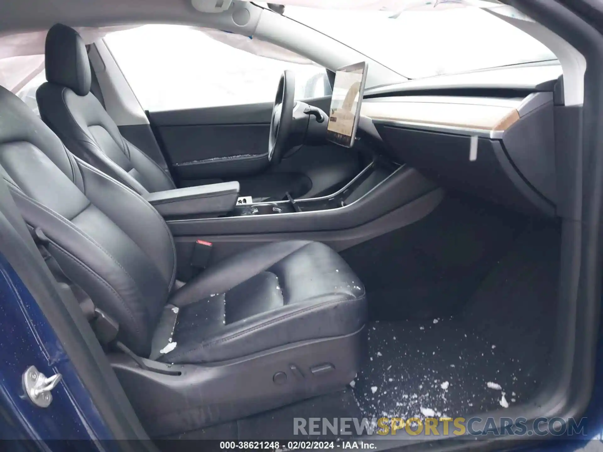 5 Photograph of a damaged car 5YJYGDEF9LF038898 TESLA MODEL Y 2020