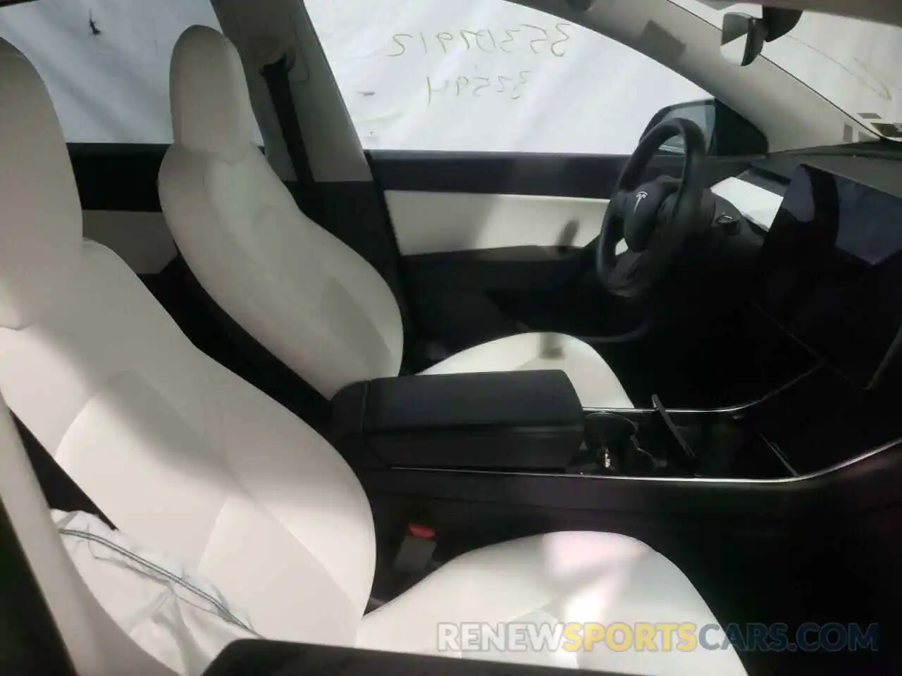 5 Photograph of a damaged car 5YJYGDEF9LF039114 TESLA MODEL Y 2020