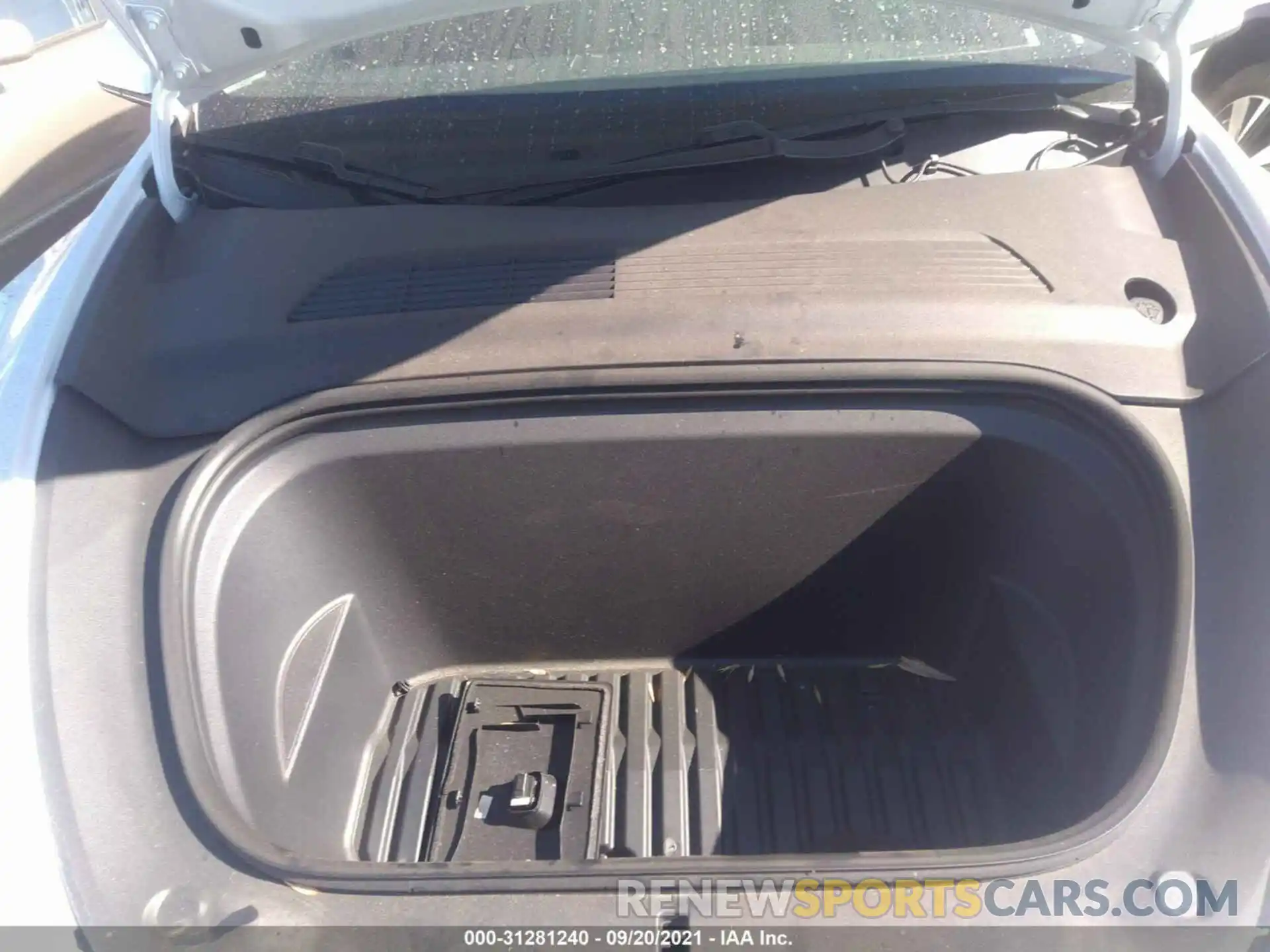 10 Photograph of a damaged car 5YJYGDEF9LF058861 TESLA MODEL Y 2020