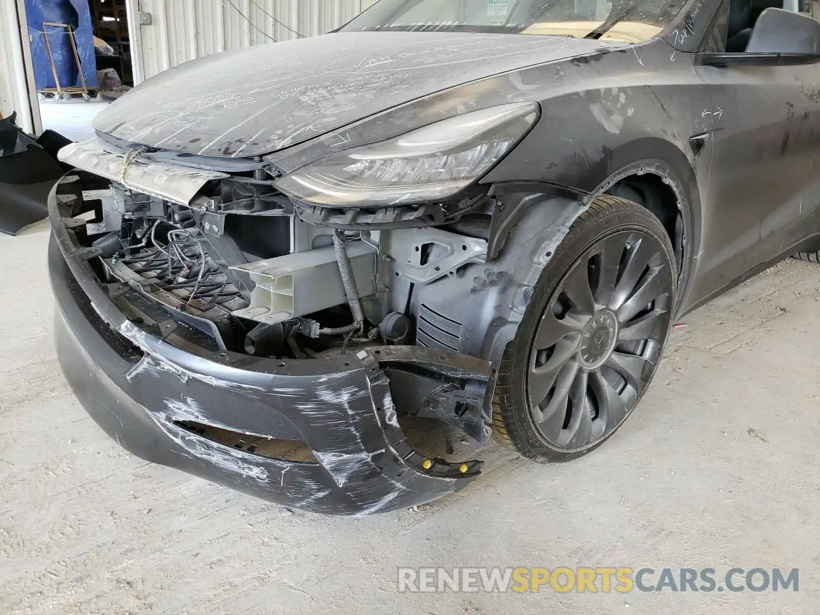 9 Photograph of a damaged car 5YJYGDEFXLF000287 TESLA MODEL Y 2020