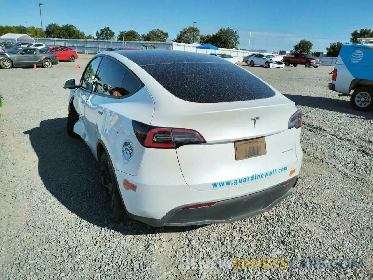 3 Фотография поврежденного автомобиля 5YJYGDEFXLF000743 TESLA MODEL Y 2020