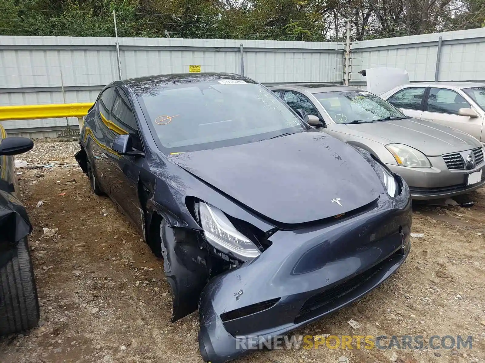 1 Photograph of a damaged car 5YJYGDEFXLF001259 TESLA MODEL Y 2020