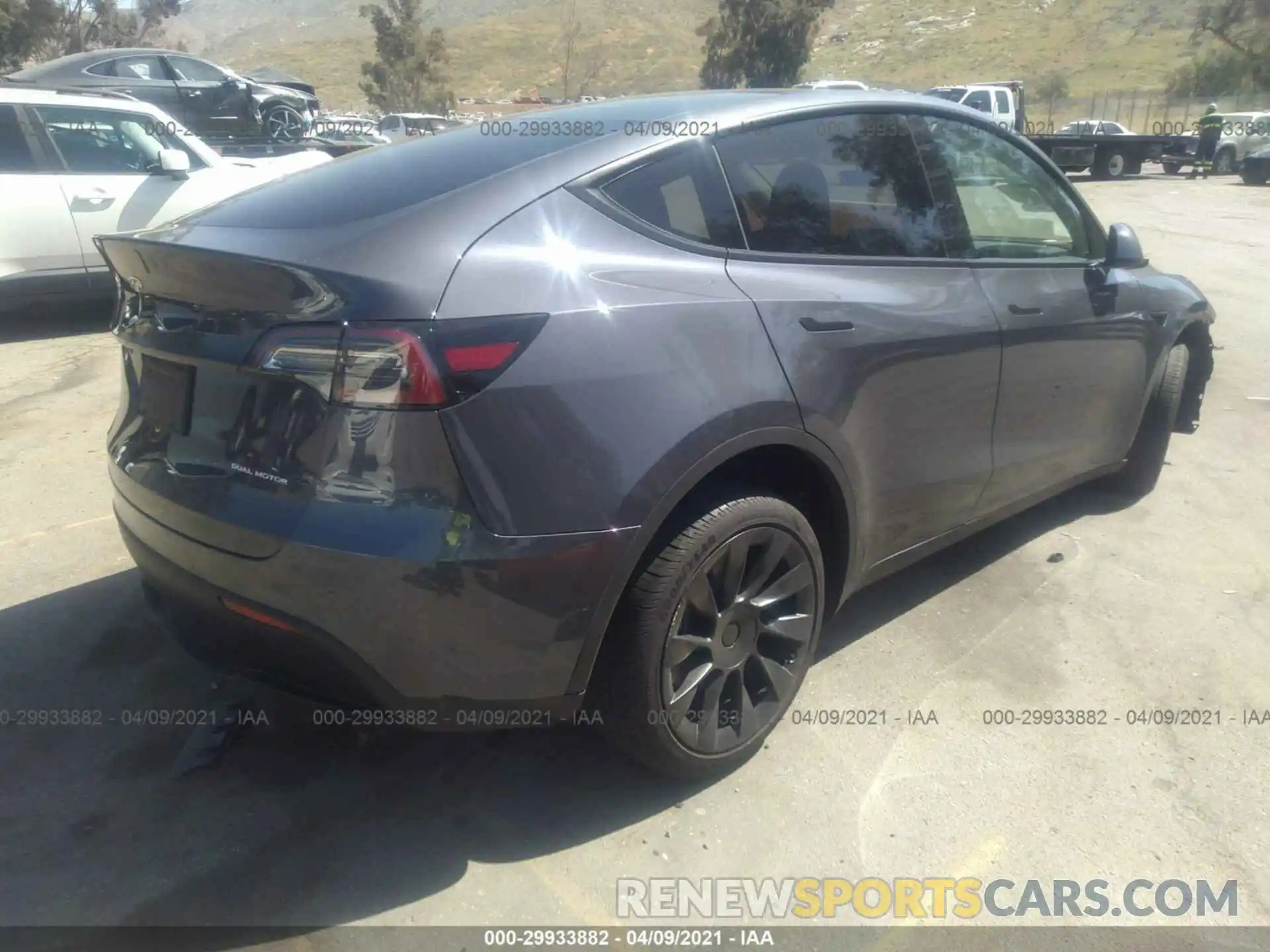 4 Photograph of a damaged car 5YJYGDEFXLF003724 TESLA MODEL Y 2020