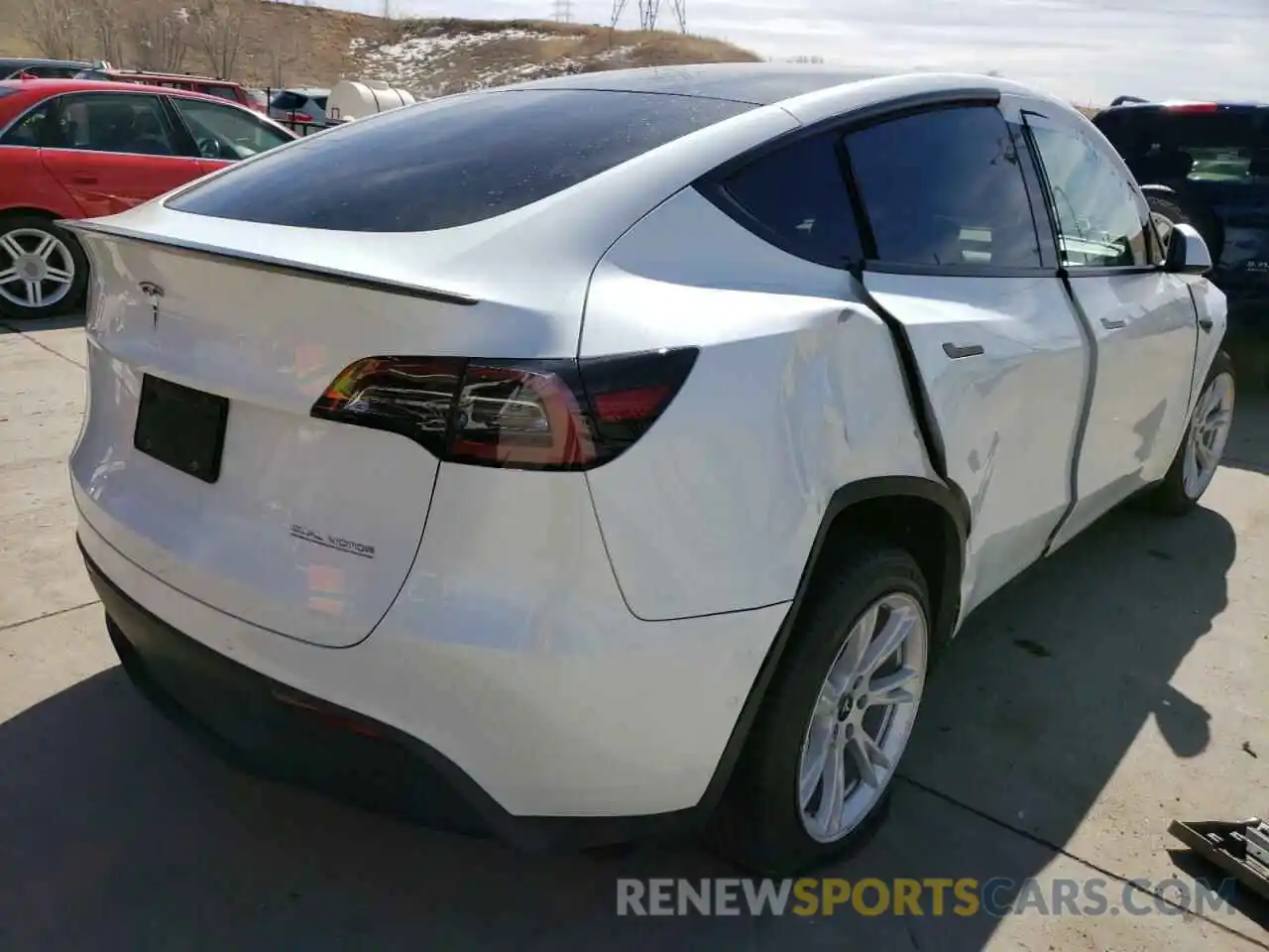 4 Photograph of a damaged car 5YJYGDEFXLF017610 TESLA MODEL Y 2020