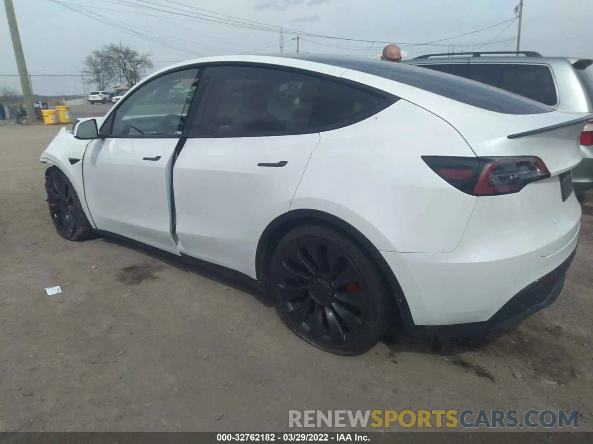 3 Фотография поврежденного автомобиля 5YJYGDEFXLF025593 TESLA MODEL Y 2020