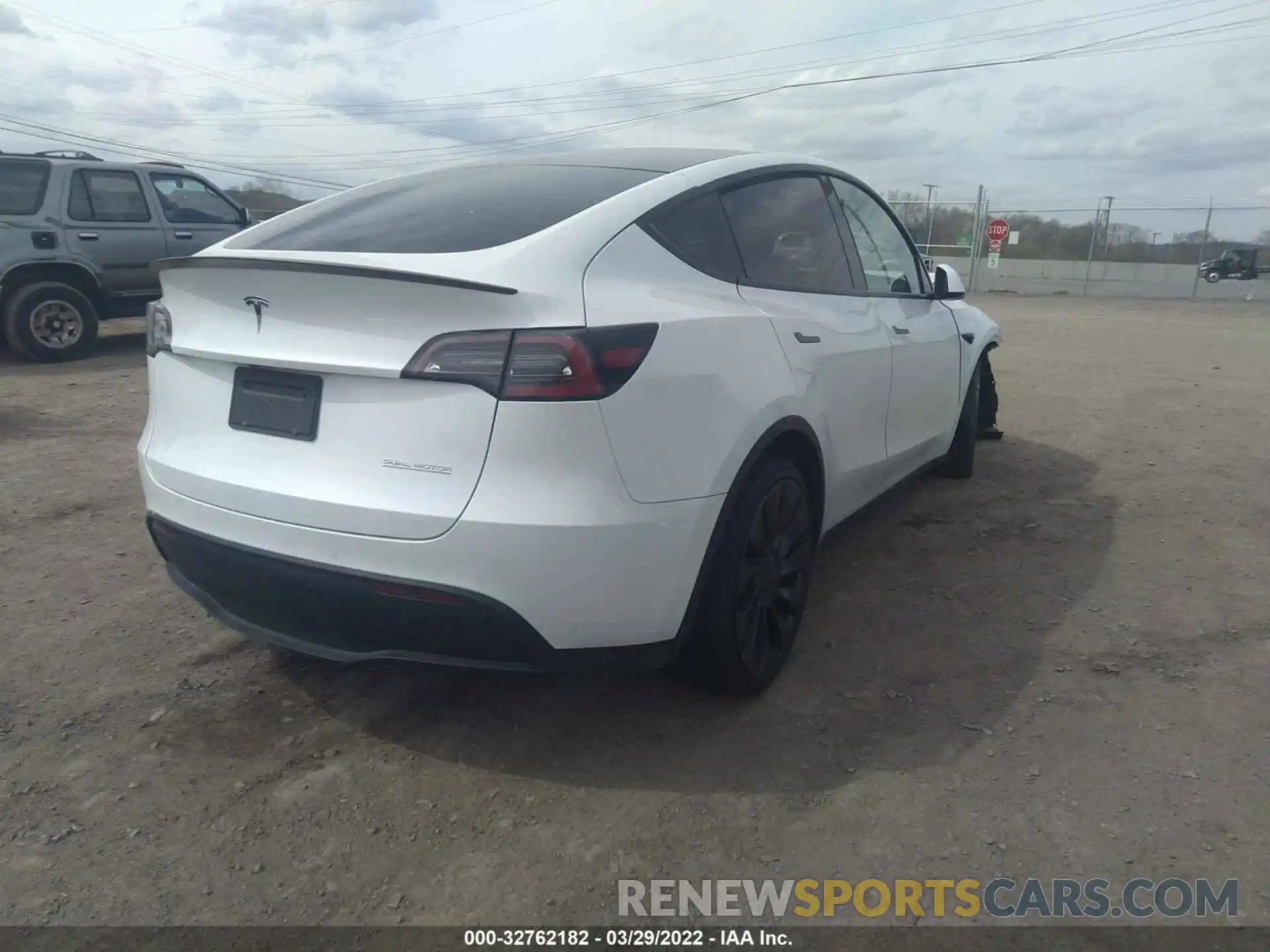 4 Фотография поврежденного автомобиля 5YJYGDEFXLF025593 TESLA MODEL Y 2020