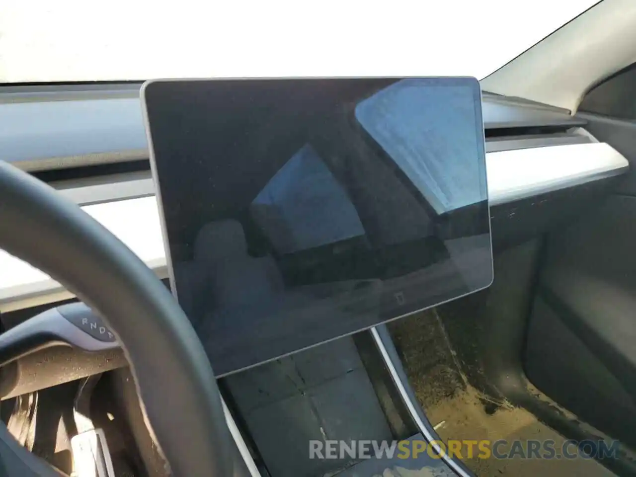 8 Photograph of a damaged car 5YJYGDEFXLF037310 TESLA MODEL Y 2020