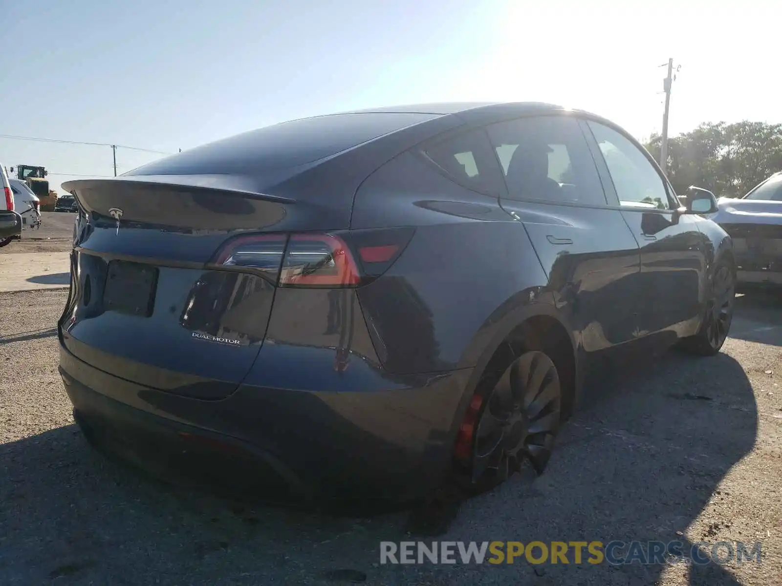 4 Фотография поврежденного автомобиля 5YJYGDEFXLF049876 TESLA MODEL Y 2020