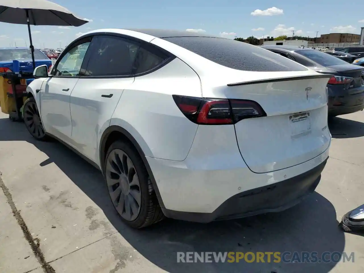 3 Photograph of a damaged car 5YJYGDEFXLF049926 TESLA MODEL Y 2020