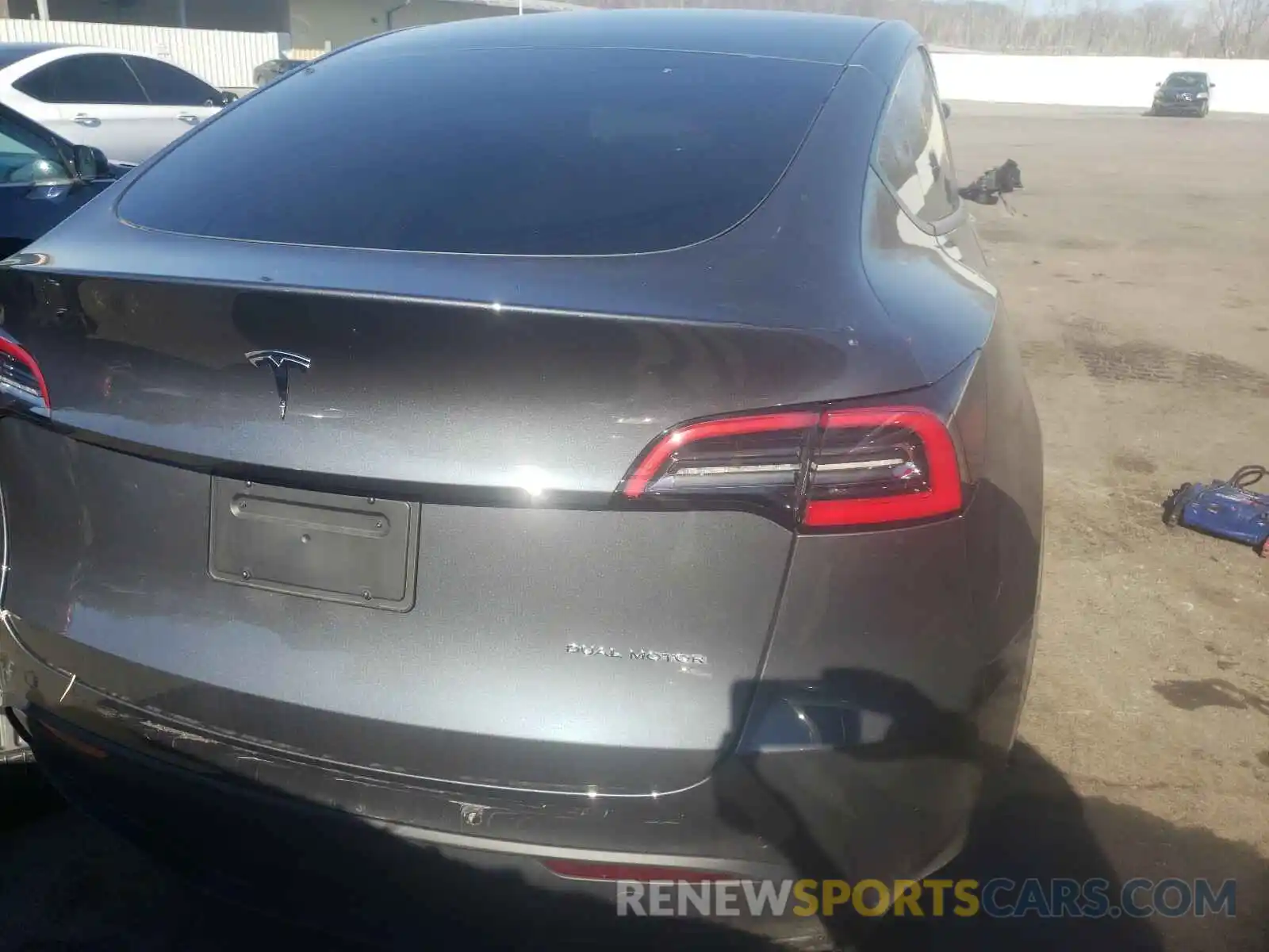 9 Photograph of a damaged car 5YJYGAEE0MF112510 TESLA MODEL Y 2021