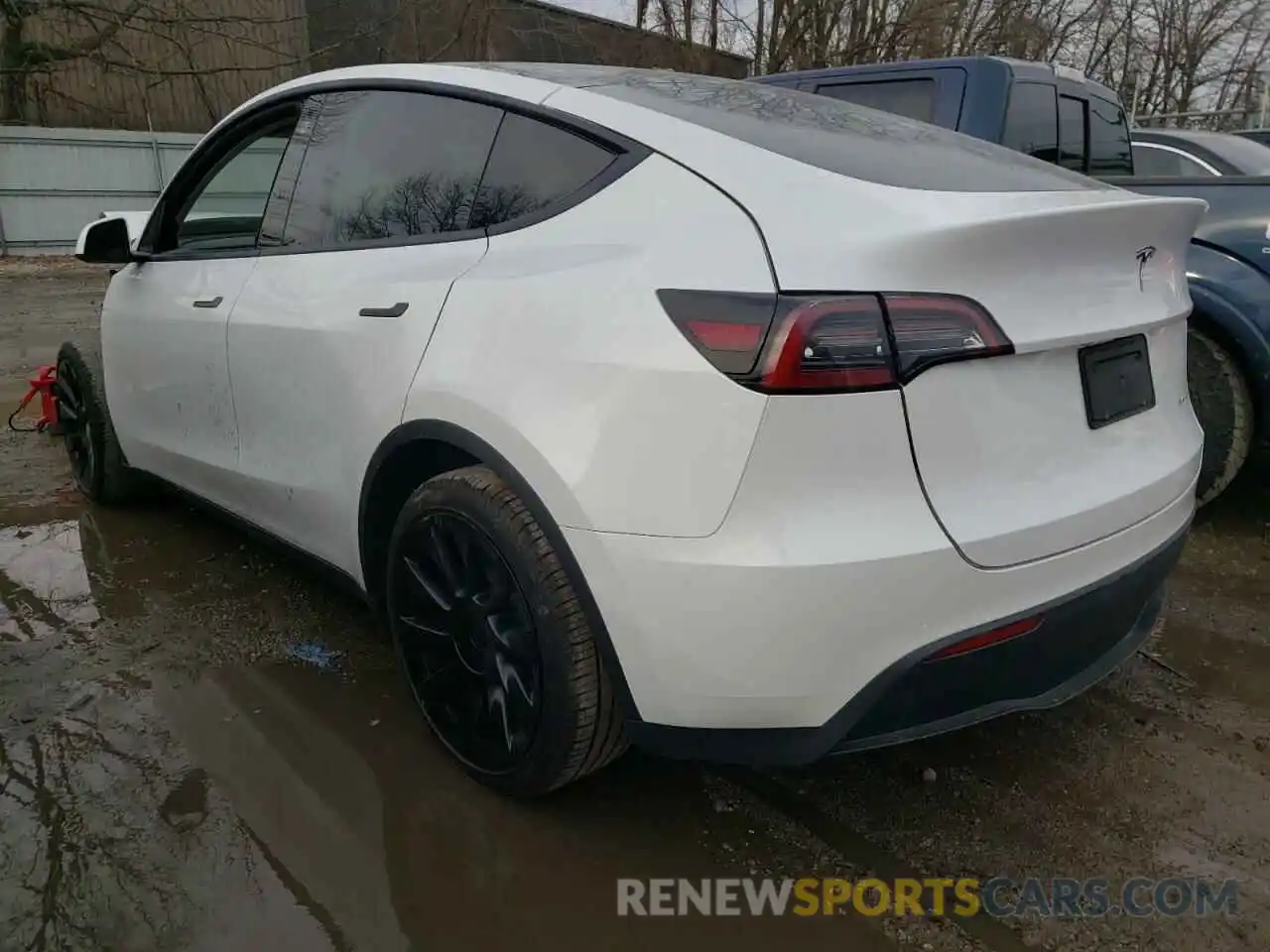 3 Photograph of a damaged car 5YJYGAEE0MF142929 TESLA MODEL Y 2021