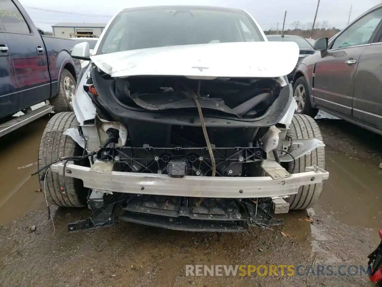 9 Photograph of a damaged car 5YJYGAEE0MF142929 TESLA MODEL Y 2021