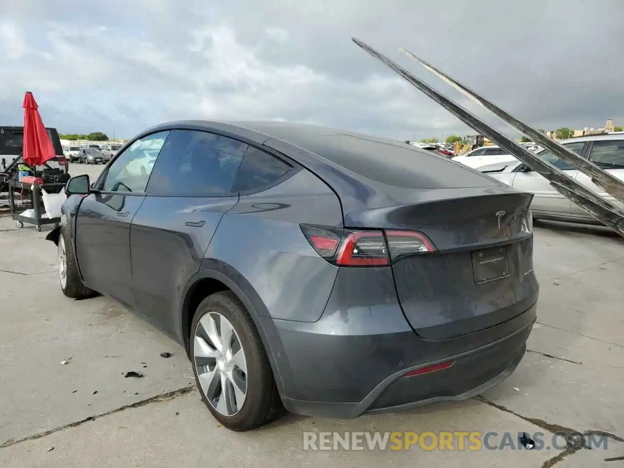 3 Photograph of a damaged car 5YJYGAEE0MF145376 TESLA MODEL Y 2021