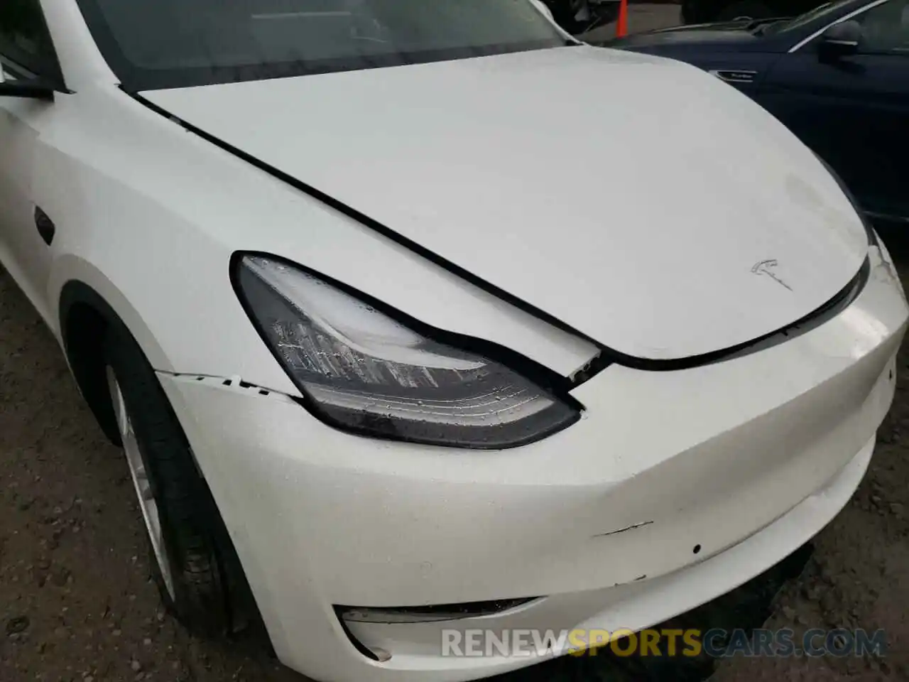 9 Photograph of a damaged car 5YJYGAEE0MF180189 TESLA MODEL Y 2021