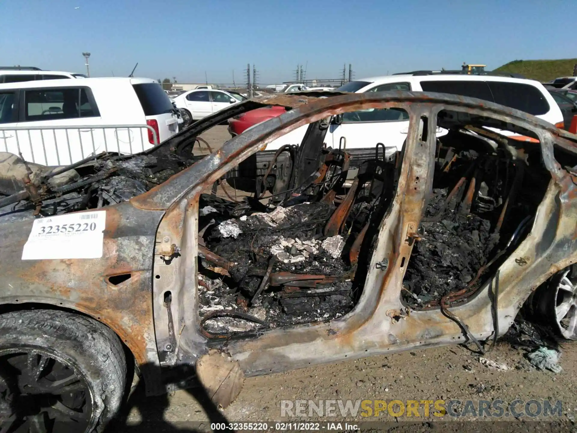 6 Photograph of a damaged car 5YJYGAEE0MF194383 TESLA MODEL Y 2021