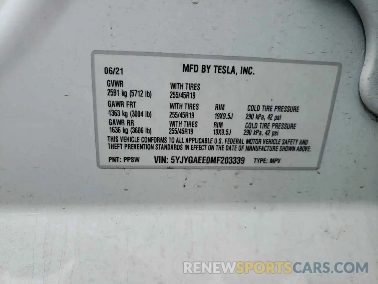 10 Photograph of a damaged car 5YJYGAEE0MF203339 TESLA MODEL Y 2021