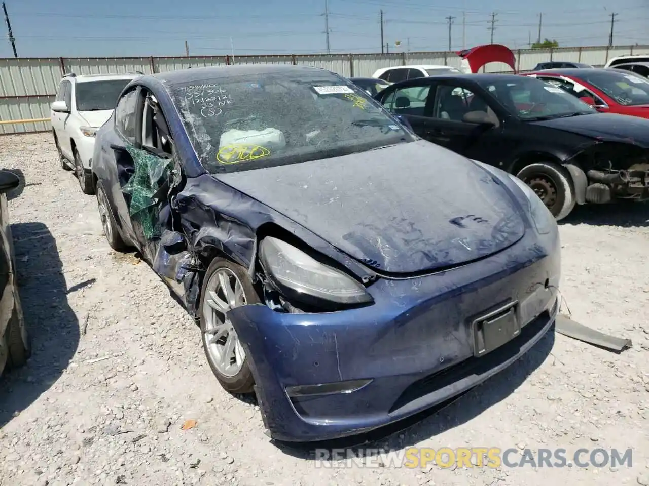 1 Photograph of a damaged car 5YJYGAEE0MF207410 TESLA MODEL Y 2021