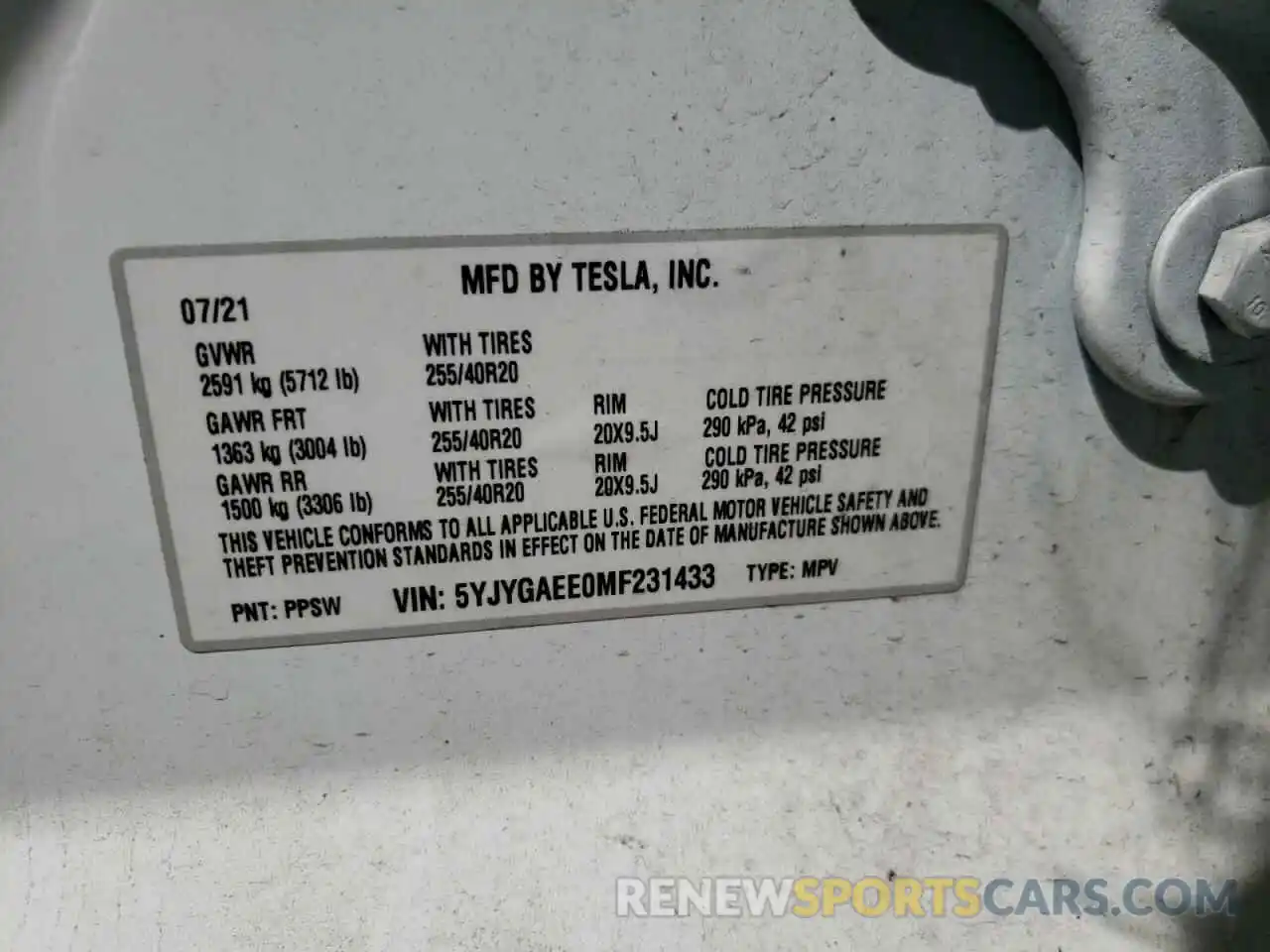 10 Photograph of a damaged car 5YJYGAEE0MF231433 TESLA MODEL Y 2021