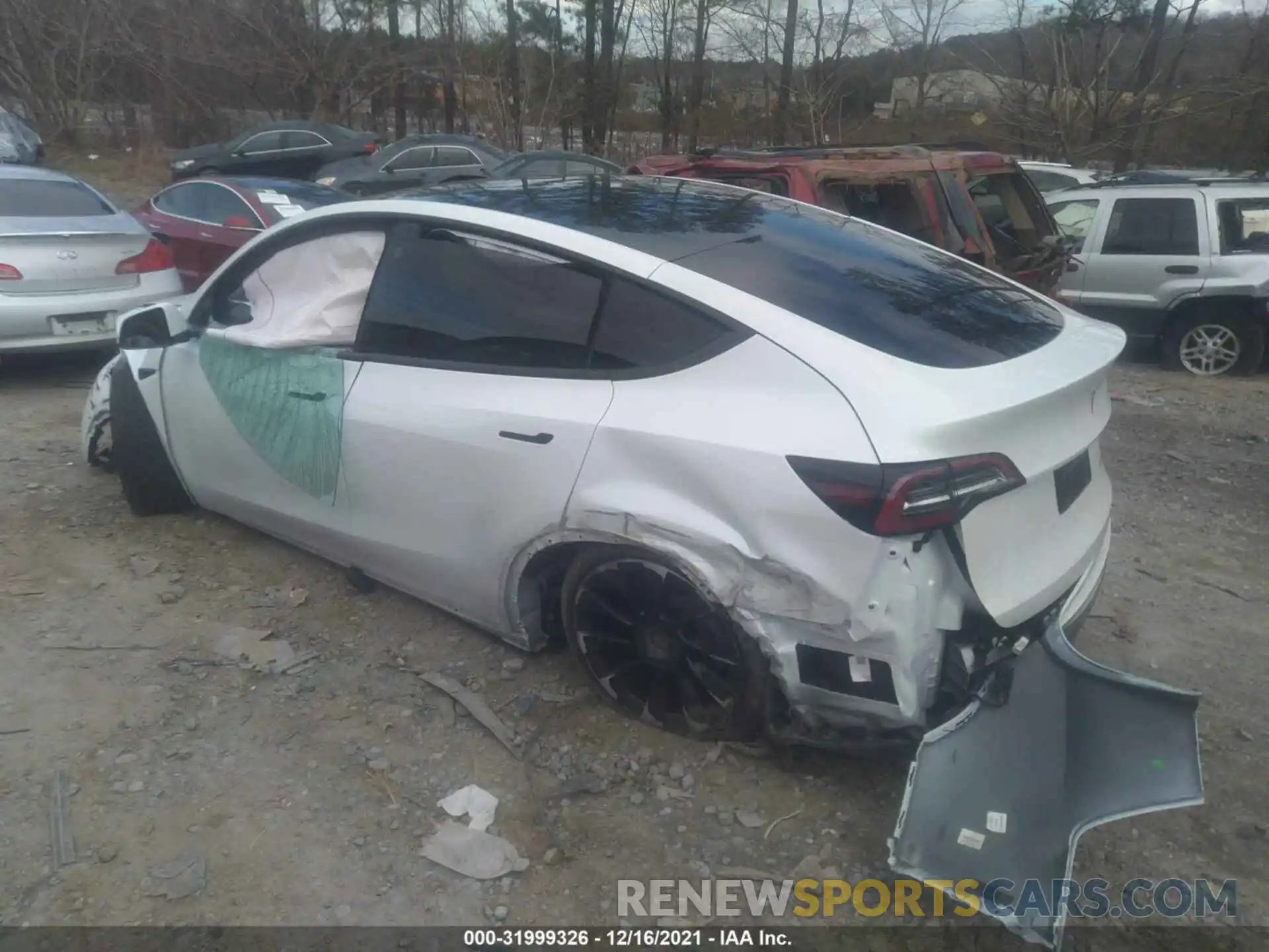 3 Photograph of a damaged car 5YJYGAEE0MF261208 TESLA MODEL Y 2021