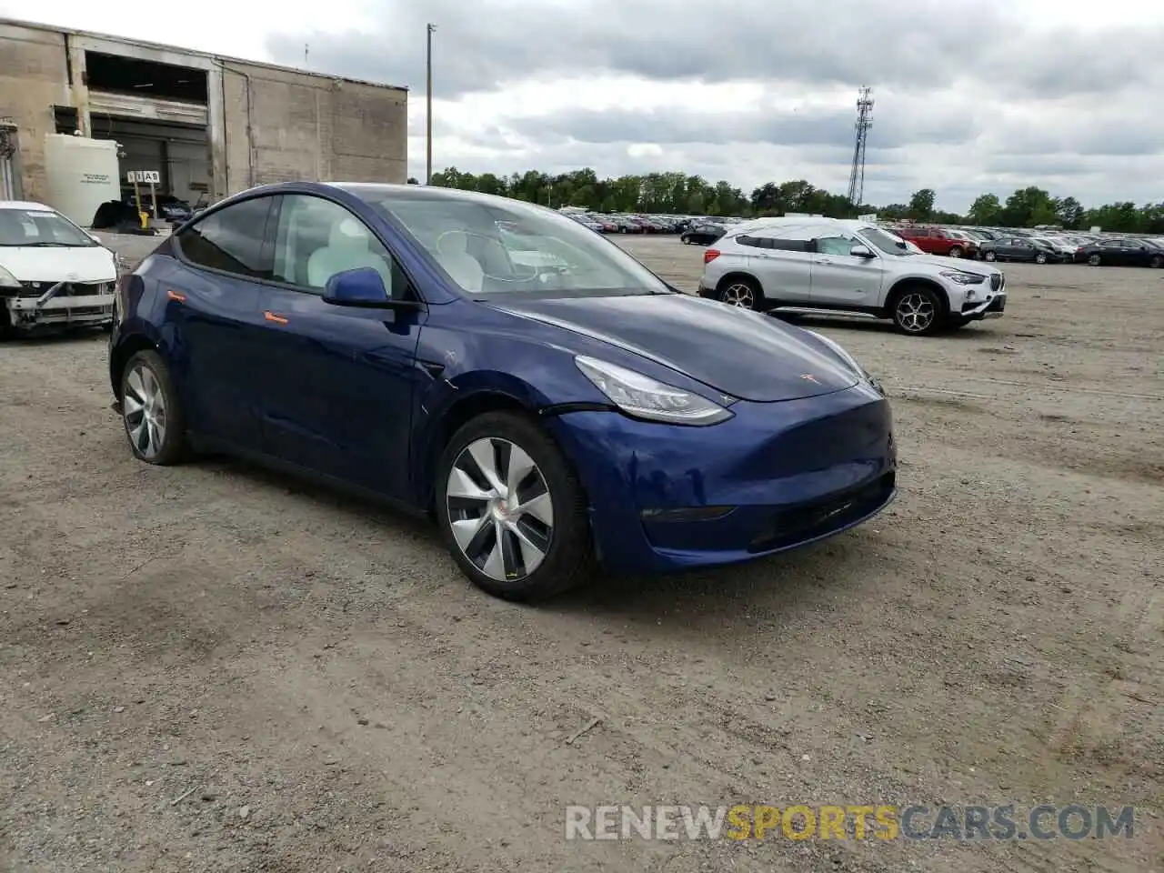 1 Photograph of a damaged car 5YJYGAEE1MF121426 TESLA MODEL Y 2021