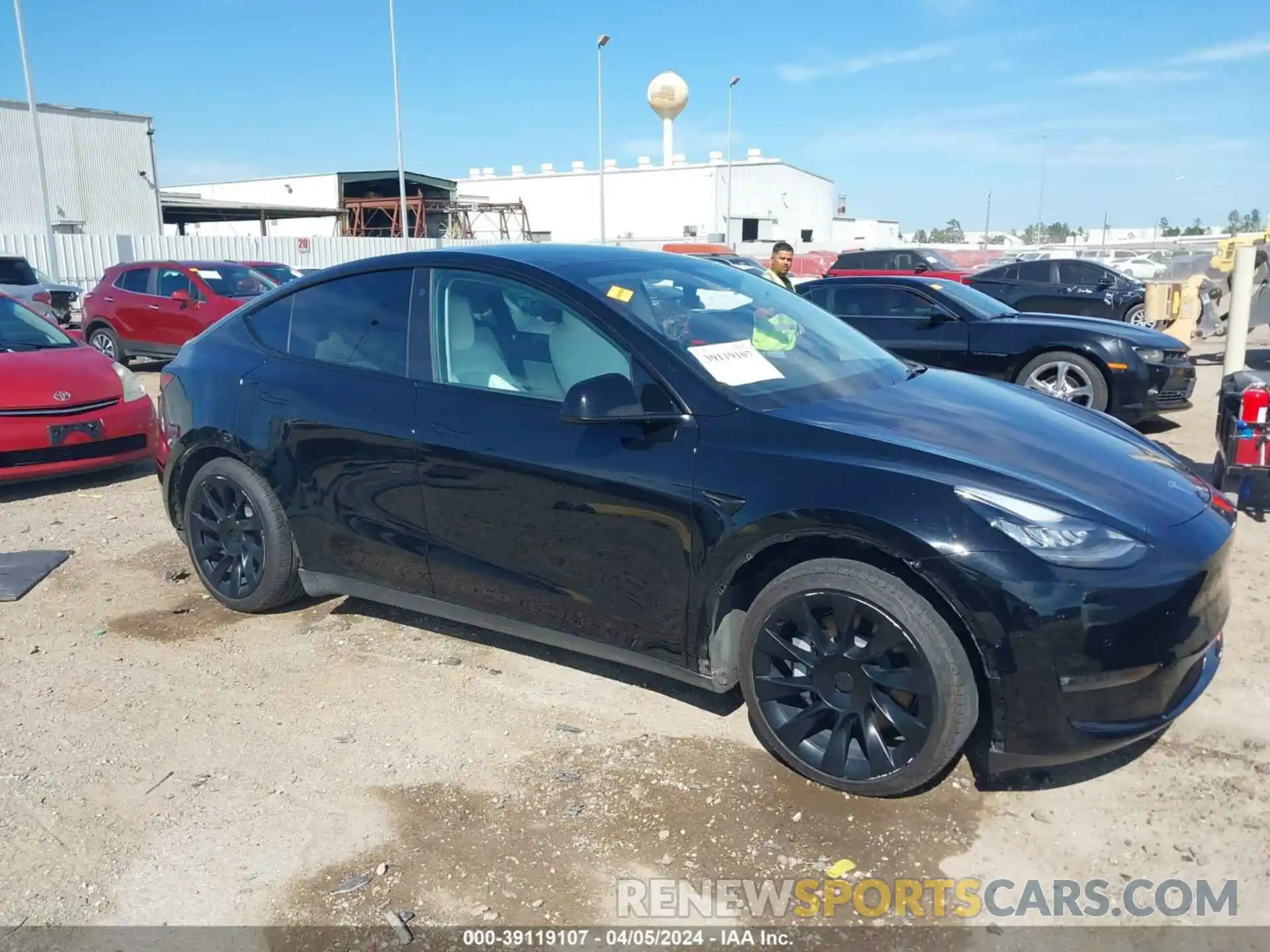 14 Photograph of a damaged car 5YJYGAEE1MF134600 TESLA MODEL Y 2021