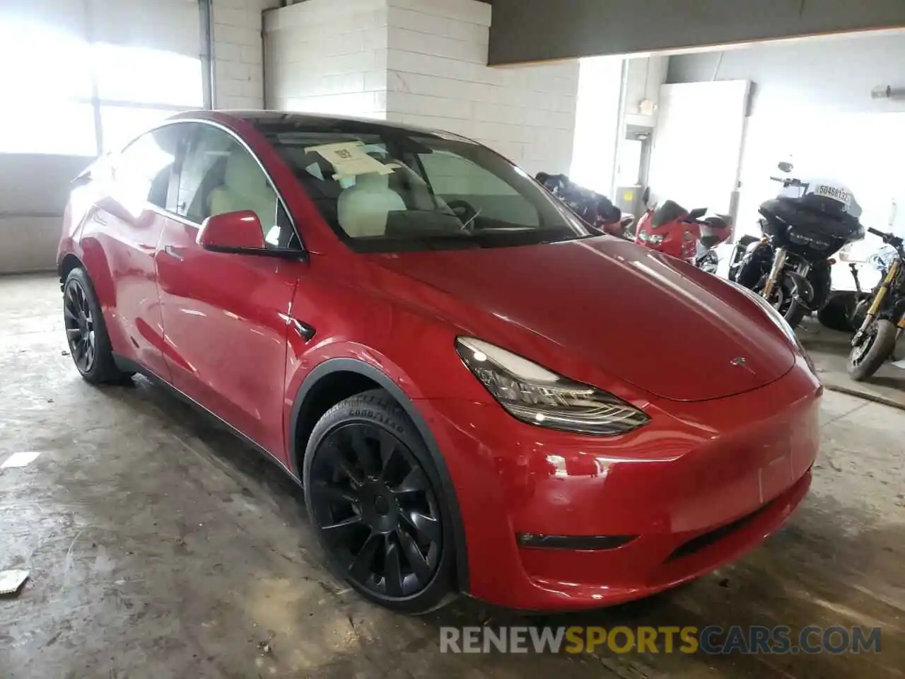 1 Photograph of a damaged car 5YJYGAEE1MF136850 TESLA MODEL Y 2021