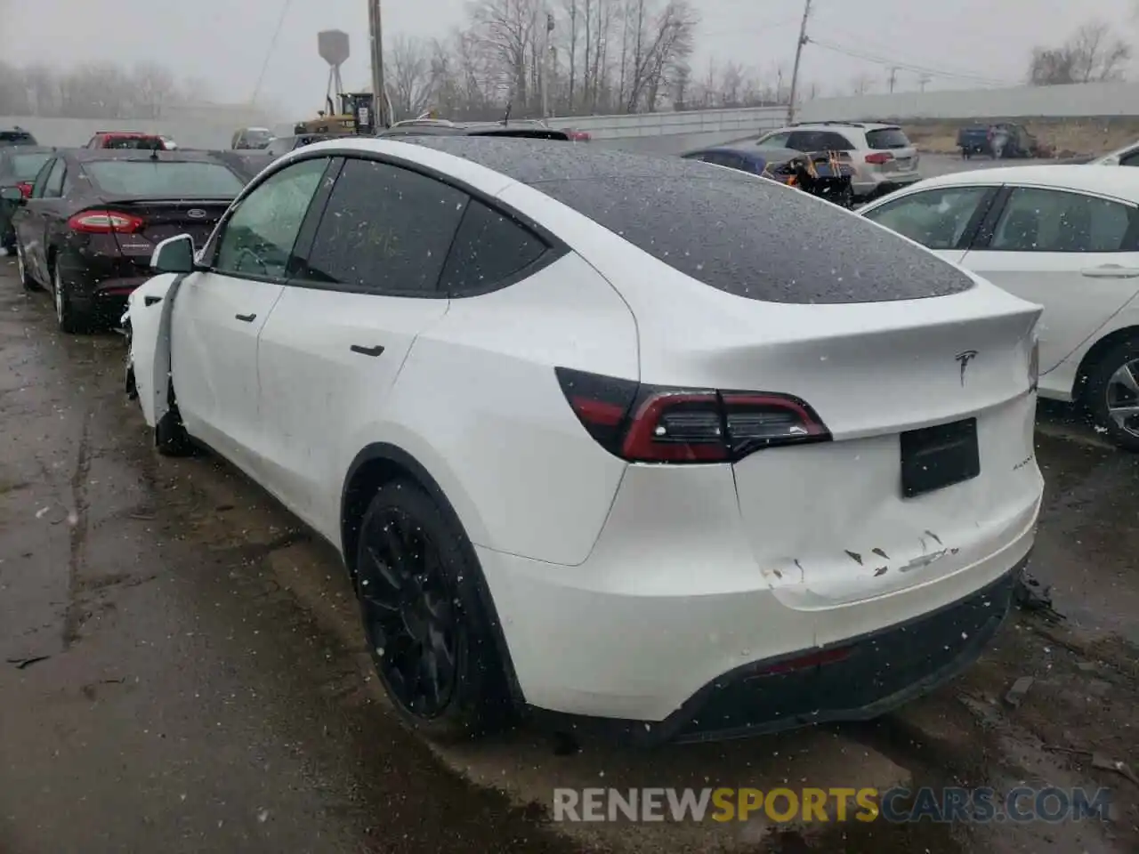 3 Photograph of a damaged car 5YJYGAEE1MF148352 TESLA MODEL Y 2021