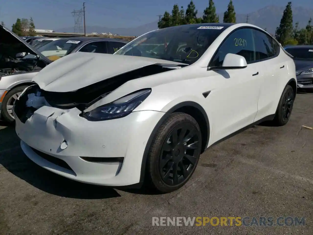 2 Photograph of a damaged car 5YJYGAEE1MF180346 TESLA MODEL Y 2021