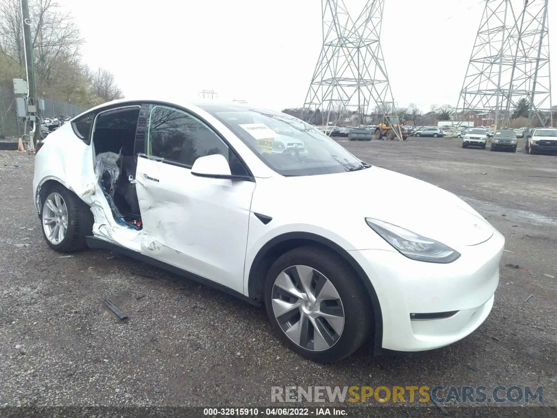 1 Photograph of a damaged car 5YJYGAEE1MF180539 TESLA MODEL Y 2021